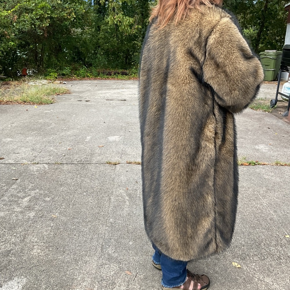 Classic Women's Faux Fur Long Coat in Taupe Brown - Picture 2 of 8